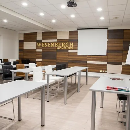 Wesenbergh Szálloda 3*