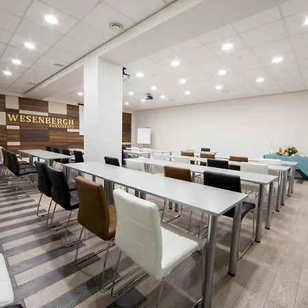 Otel Wesenbergh 3*
